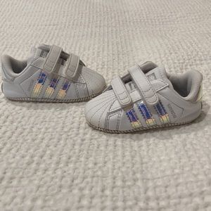 Adidas crib shoe